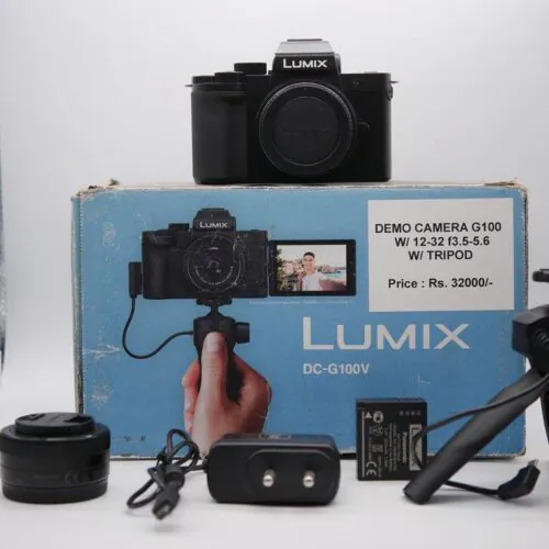 MINT DC-G100VGW W/ LENS & TRIPOD